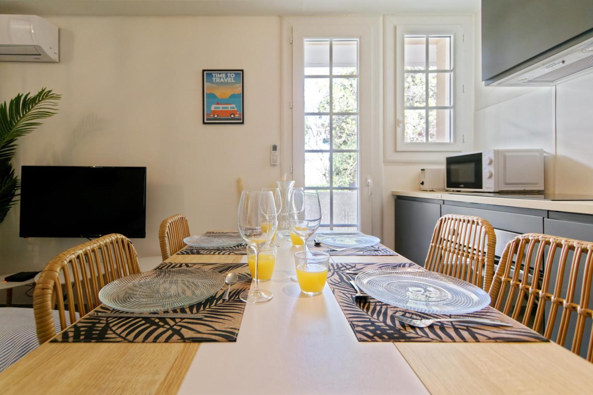 016- T2 Tropisme, 1 Chambre,clim,wifi,parking Apartamento